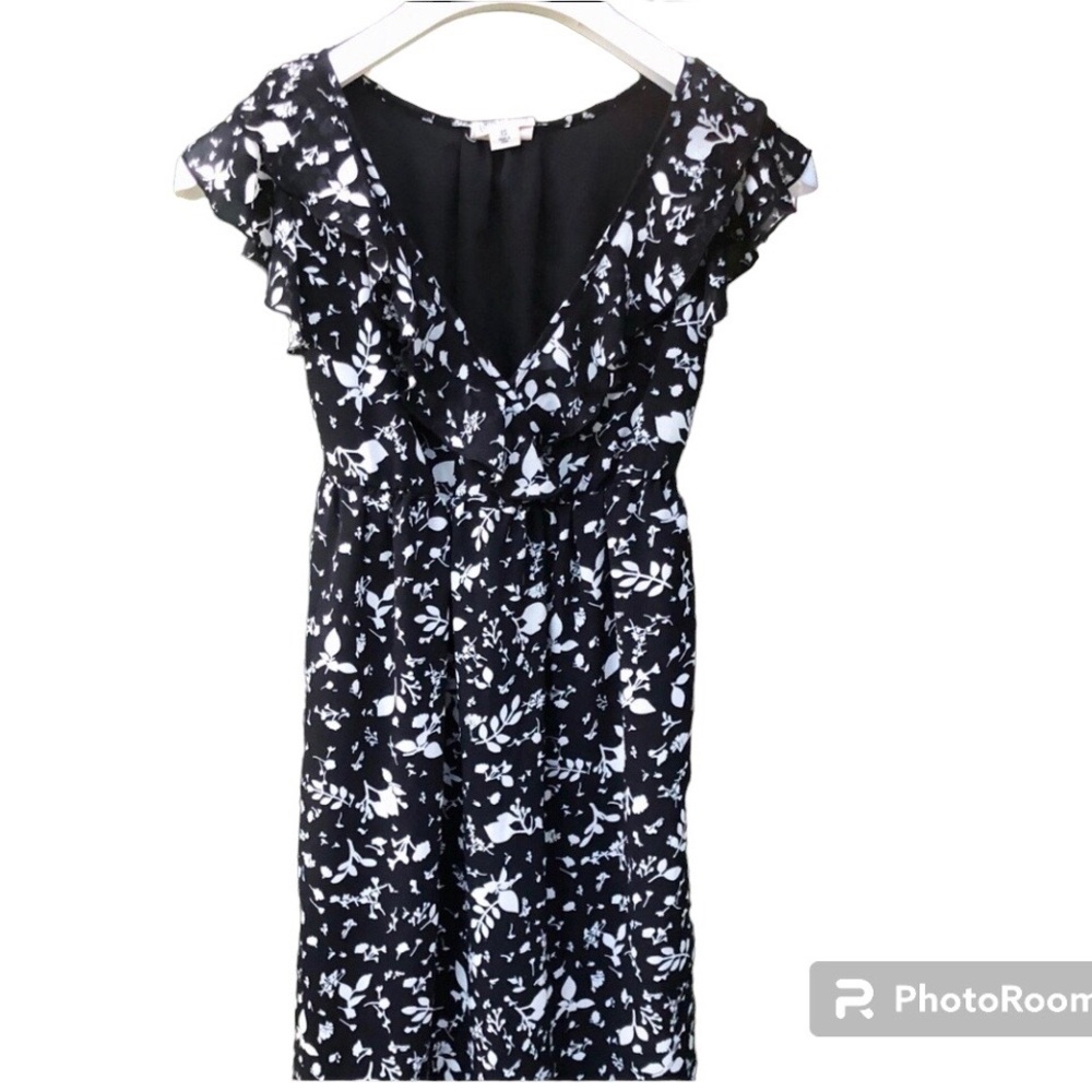 Converse Dress Floral V-Neck Black & White Cottagecore XS